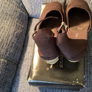 New dark Plum Espadrille-7.5M